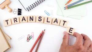 Jak zostać tłumaczem przysięgłym i jak zdobyć uprawnienia?